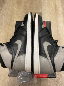 AIR JORDAN 1 RETRO HIGH OG 'SHADOW' 2018 (USED)