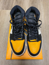 Load image into Gallery viewer, Air Jordan  AIR JORDAN 1 RETRO HIGH OG &#39;YELLOW TOE&#39; (USED)