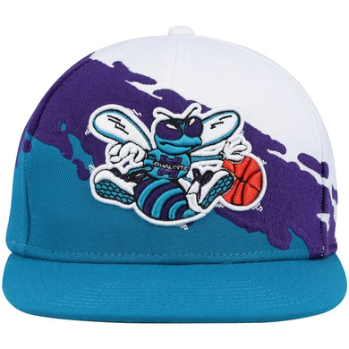 Men's Mitchell & Ness White/Teal Charlotte Hornets Hardwood Classics Paintbrush Snapback Hat