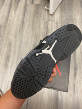 Load image into Gallery viewer, AIR JORDAN 6 RETRO &#39;BLACK CAT&#39; (USED)