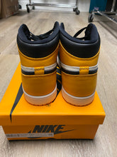 Load image into Gallery viewer, Air Jordan  AIR JORDAN 1 RETRO HIGH OG &#39;YELLOW TOE&#39; (USED)