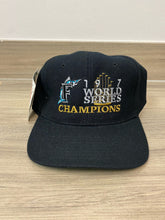 Load image into Gallery viewer, FLORIDA MARLINS WORLD SERIES 1997 SNAPBACK (NWT)